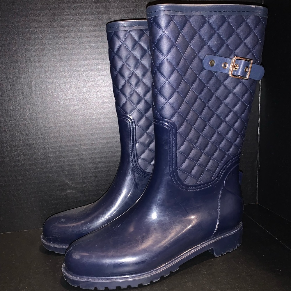Navy rain boots